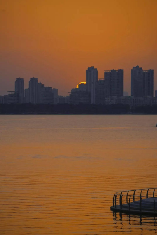 sunset by Jinji Lake