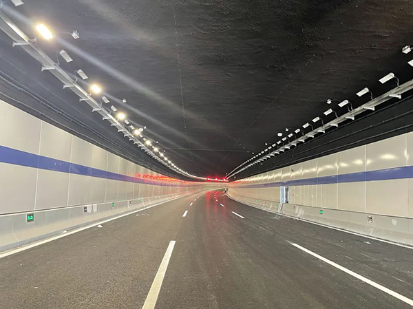 China's deepest tunnel under lake to open in Suzhou